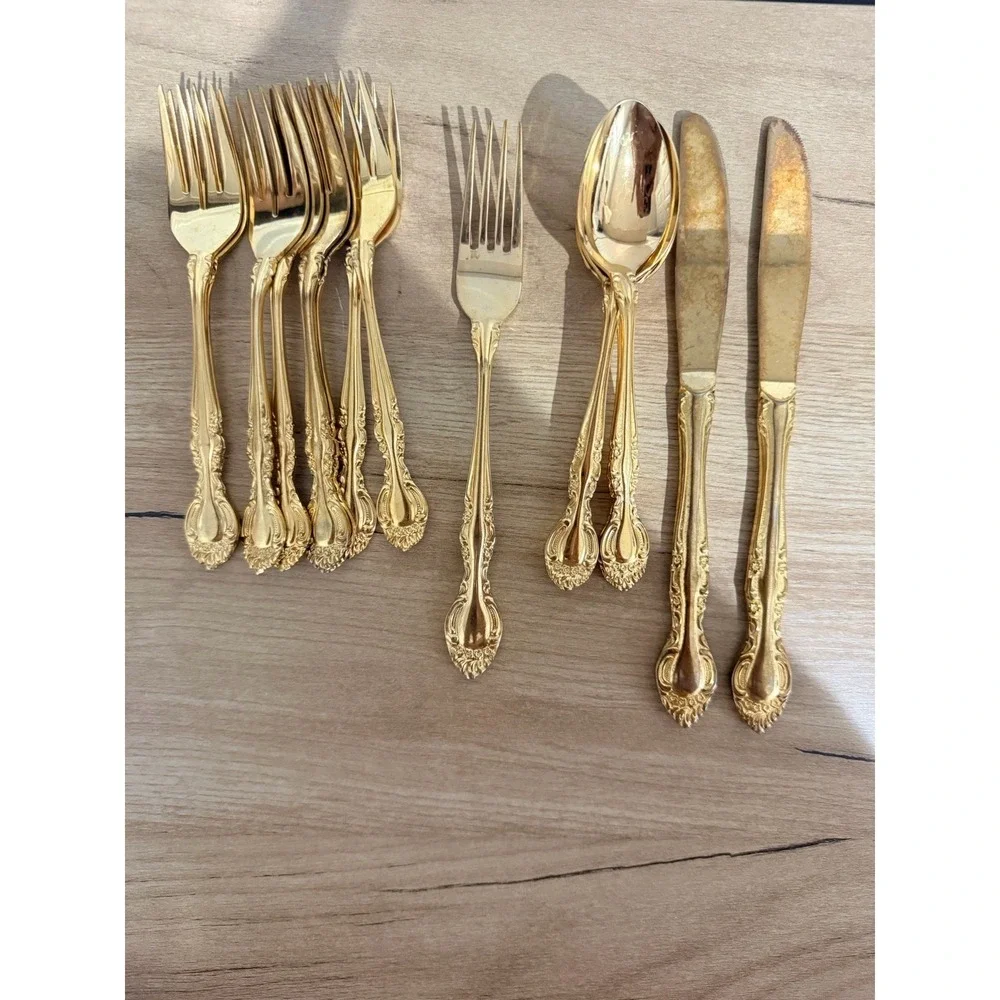 Supreme Cutlery Japan Gold Electroplated Stainless Flatware Shell Pattern 16 Pcs